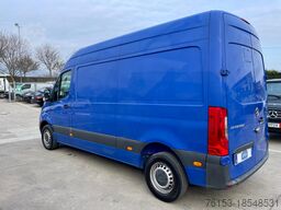 Mercedes-Benz SPRINTER 311
