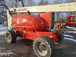 JLG 800AJ