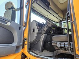 Scania Scania R410 6x2 + NOOTEBOOM TIEFLADER