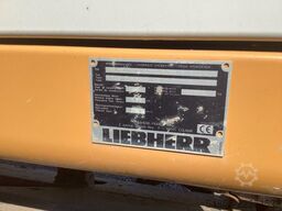 LIEBHERR R920 Compact
