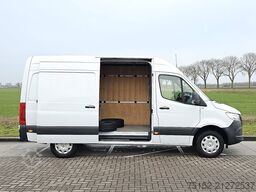 MERCEDES-BENZ SPRINTER 317 L2H2 RWD Mbux
