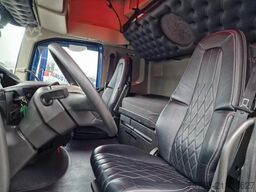 Volvo FH 13.500 Globetrotter 4x2 - I parkcool - Full ...