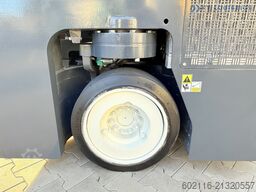 Combilift C3000CB GAS TRIPLEX 4900 FREE-LIFT