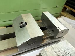 Machine Vises (2x) 