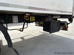 Krone Coolliner / Carrier Vector 1350 Reefer / Frigo ...