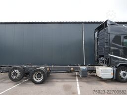 Volvo FH 420 6x2 chassis truck