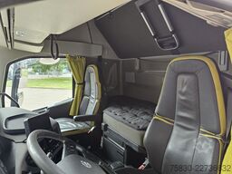 Volvo FH16.750 8x4 / 260T / RETARDER / FULL AIR