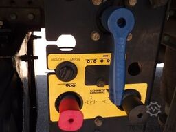 SCHMITZ CARGOBULL SKO 24/L FP 45 Multitemp/Doppelst./LBW 3to./Lift