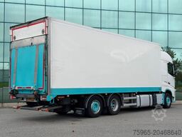 VOLVO FH 420 6X2 GLOBETROTTER HEIWO BOX 875 x 250 x 27
