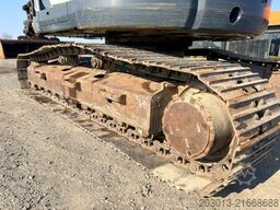 NEW HOLLAND KOBELCO E235SR-1ES