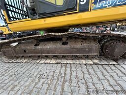 Komatsu HB215LC-3