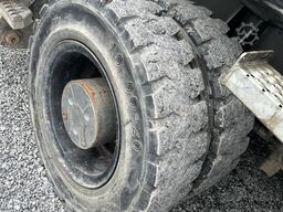 Sennebogen 825M