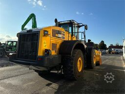 Komatsu WA500-8E0