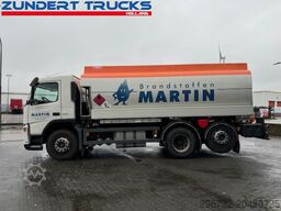Volvo FM9 300 6X2 TANKWAGEN 4 COMP 18000 LITER