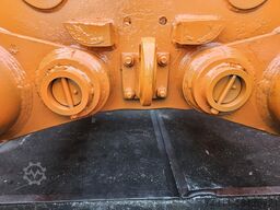 JB clamshell 5500 liter fuchs liebherr sennebogen mantsinnen