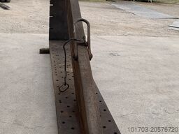 Equerres de bridage en fonte 4000 x 2000 x 575 mm