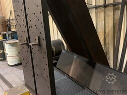 Equerres de bridage en fonte 4000 x 2000 x 575 mm