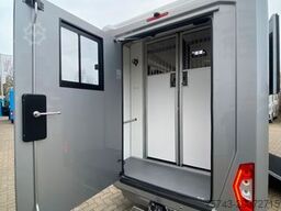 RENAULT Master STX 5 Sitzer Haras ex. Lang Automatik