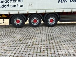 Schwarzmüller Curtainsider Joloda