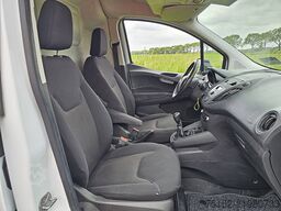 FORD COURIER