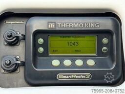 SCHMITZ CARGOBULL SCB*S3B DOUBLE-STOCK THERMO KING SLXi 300 TOP CO