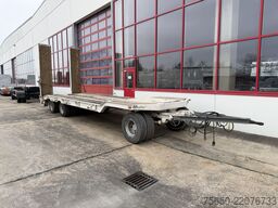Müller Mitteltal T3  3 Achs Tiefladeranhänger