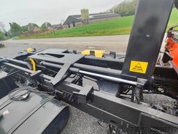 MAN TGL 12.250 City-Abroller Container + Palfinger ...