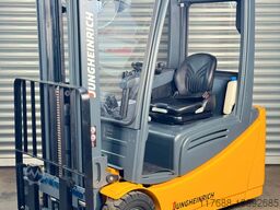 Jungheinrich EFG 220 - Service Neu - Batterie 80% - Triplex