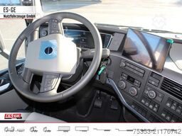 VOLVO FH 551 8x4 Tridem VLA (Luftfederung)