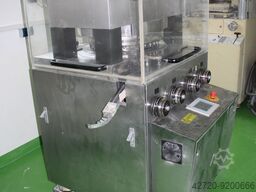 In Pharma Trade B.V. ZP 3033 Doppelpresse