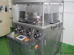 In Pharma Trade B.V. ZP 3033 Doppelpresse