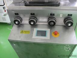 In Pharma Trade B.V. ZP 3033 Doppelpresse