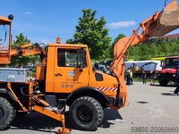 Mercedes-Benz Unimog U424/U1000
