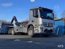 Mercedes-Benz Arocs 2543 6x2 Hook Truck. 3600 km!!