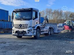Mercedes-Benz Arocs 2543 6x2 Hook Truck. 3600 km!!
