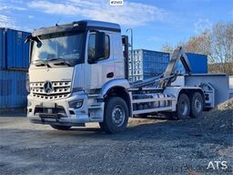 Mercedes-Benz Arocs 2543 6x2 Hook Truck. 3600 km!!