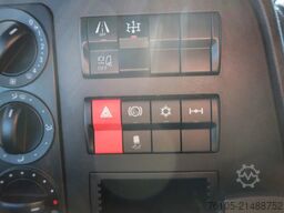 Mercedes-Benz Atego 1221 L Takelwagen 6 Persoons