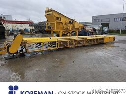 SBM Austria Screening machine with discharge conveyor