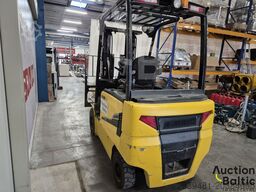 Hyundai 30B-9
