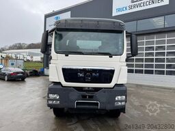MAN TGS 37.480 8x4 Moser