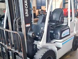 UNICARRIERS (NISSAN) 3,2 T (UG1D2A32LG)