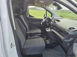 OPEL COMBO 1.5 automaat, airco, navi, pdc, zijdeur