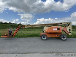 JLG 800AJ