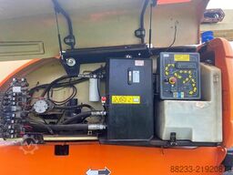 JLG 800AJ