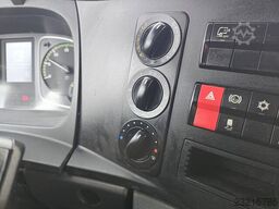 MERCEDES-BENZ ATEGO 1623 L Bakwagen Laadklep 16T Zijdeur Onde...