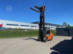 Toyota 7FGCU55 Triplex-Mast / 5tonnen