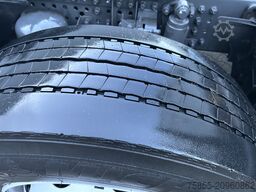 Mercedes-Benz Actros L 2542 Gigaspace 6x2 / 434 dkm / NL Truc...