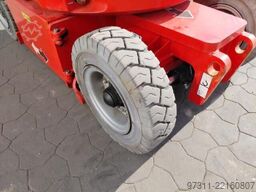 JLG E300AJP