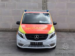 Mercedes-Benz Vito 4x4 Notarzt Einsatzfahrzeug NEF