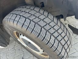 Mercedes-Benz Sprinter 319 1.9 CDI / L4 H2 / RWD / Navi / APK...